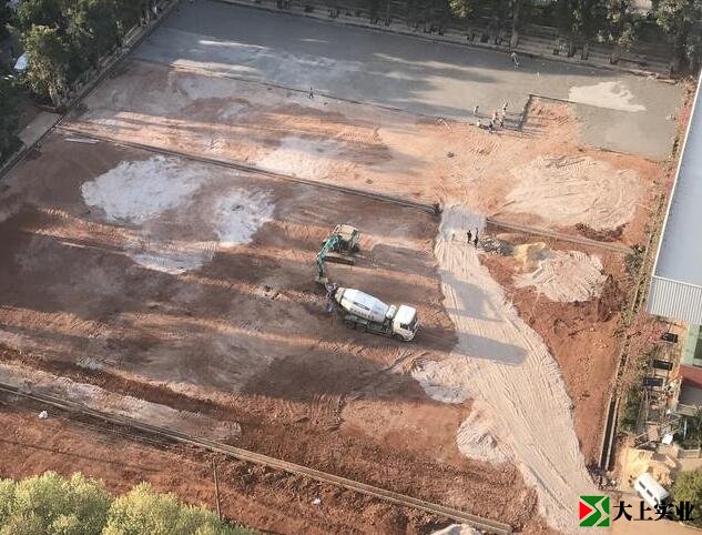 學(xué)校整體施工場面