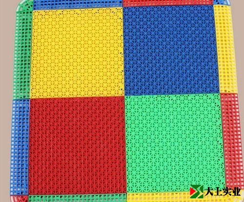 懸浮地板籃球場(chǎng)