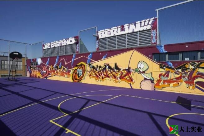 個(gè)性塑膠運(yùn)動(dòng)場