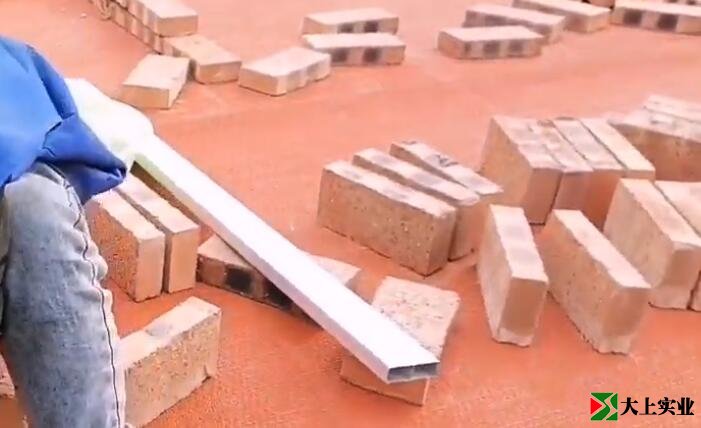 預(yù)制型橡膠跑道施工