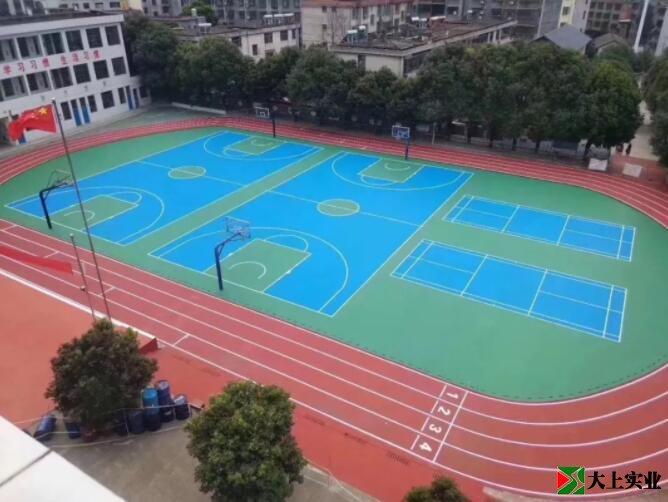 塑膠跑道的維護(hù)方法