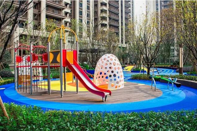 兒童活動(dòng)場地鋪裝