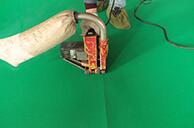 3、機(jī)器開槽