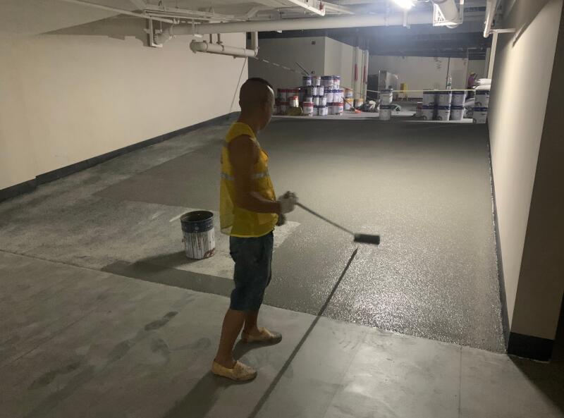 深國(guó)際頤灣府停車(chē)場(chǎng)地坪