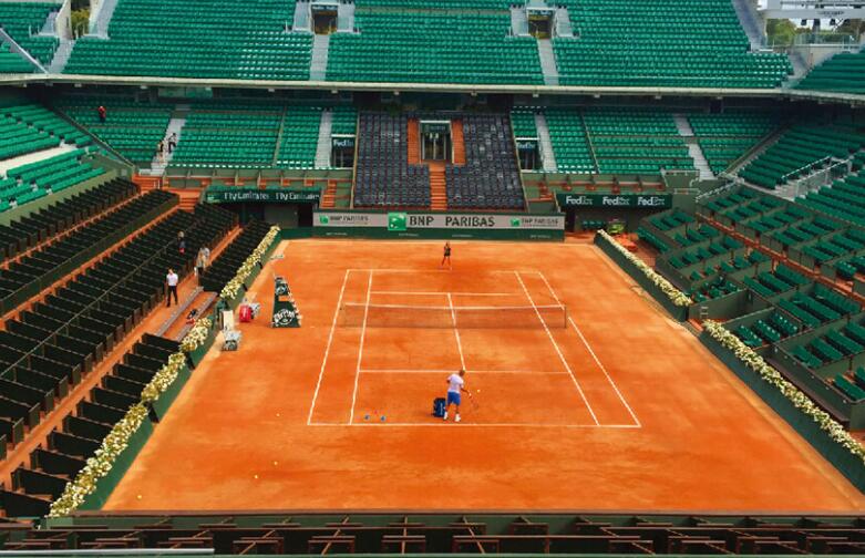 紅土網(wǎng)球場(chǎng)