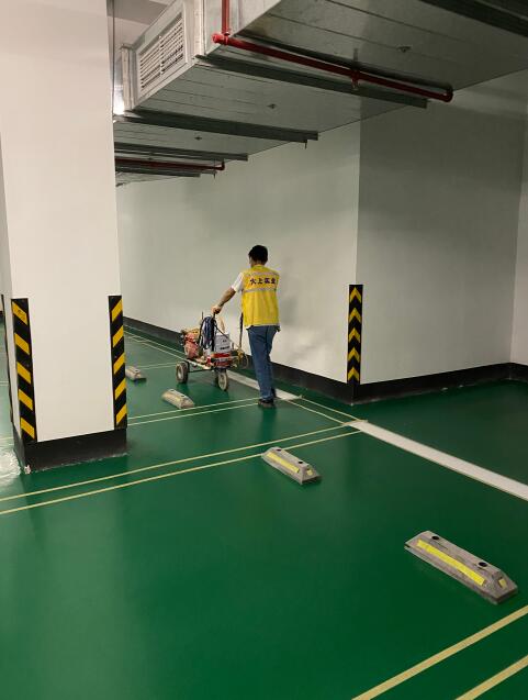 停車(chē)場(chǎng)為什么要用地坪漆？