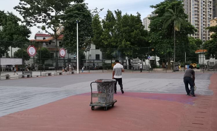 籃球場(chǎng)施工現(xiàn)場(chǎng)